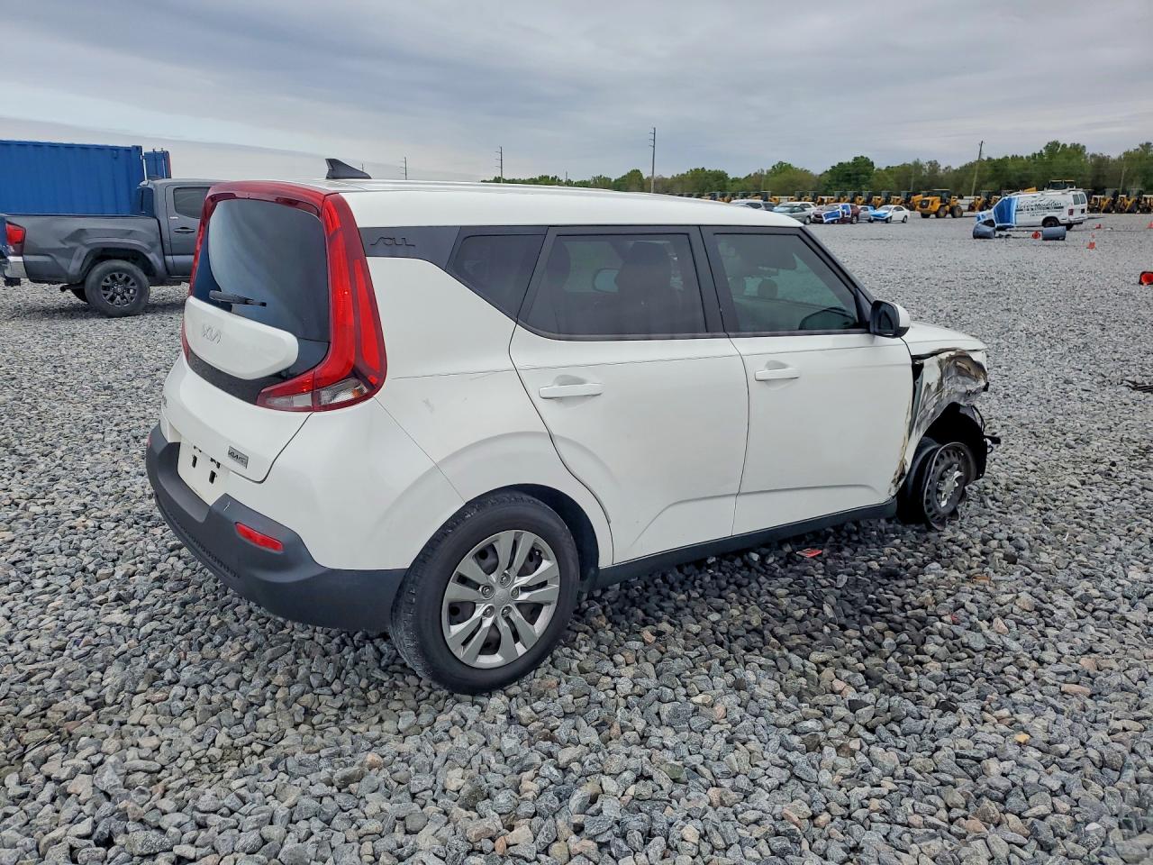 Kia Soul Lx