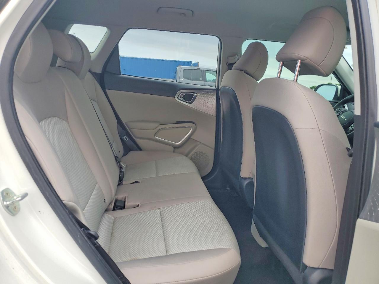 Kia Soul Lx