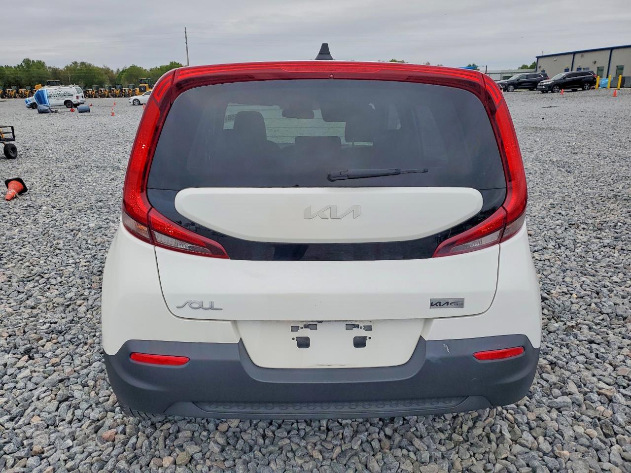 Kia Soul Lx