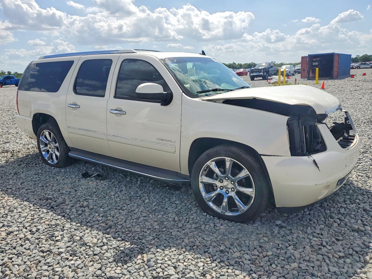 GMC Yukon Denali