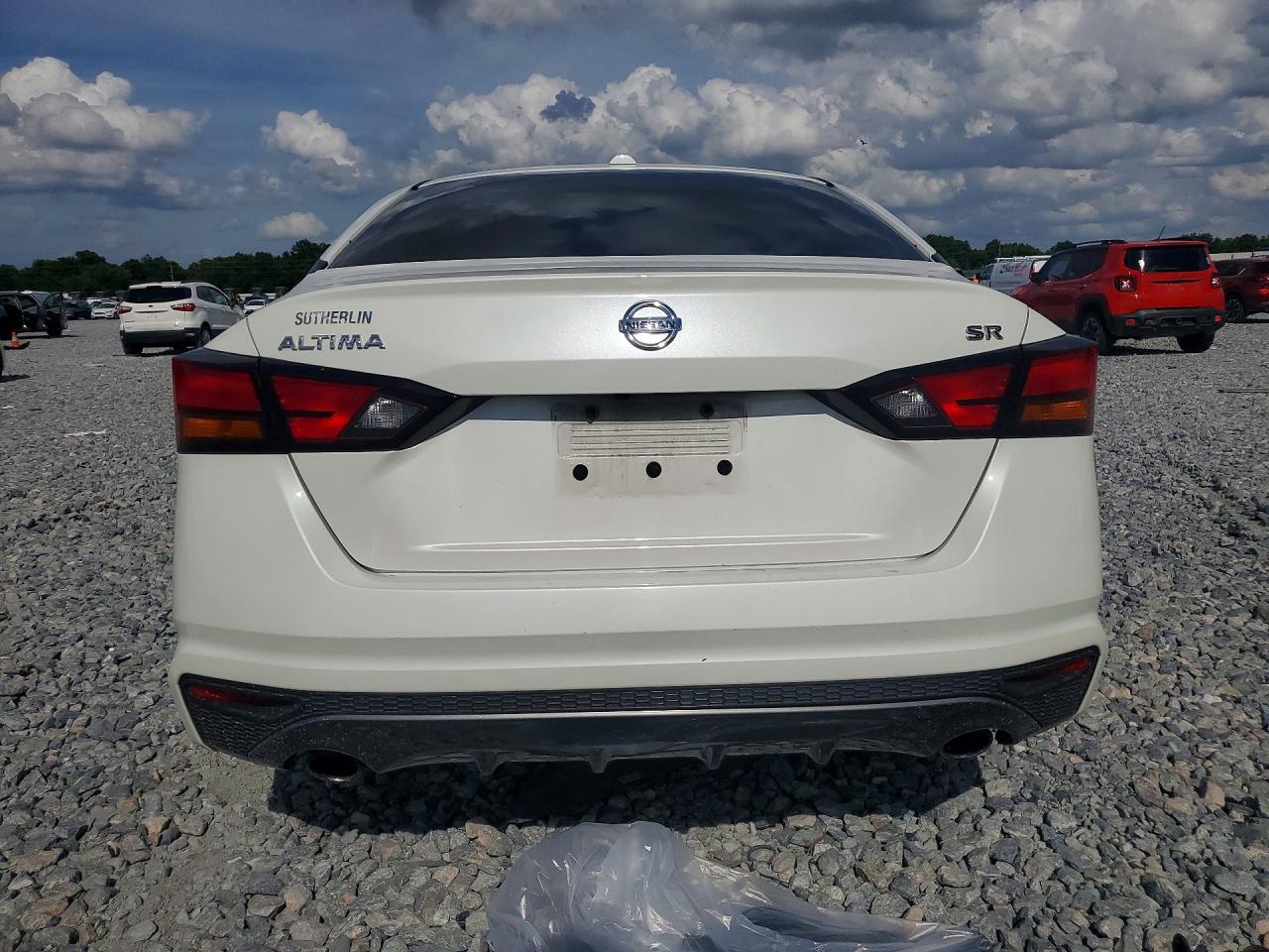 Nissan Altima Sr