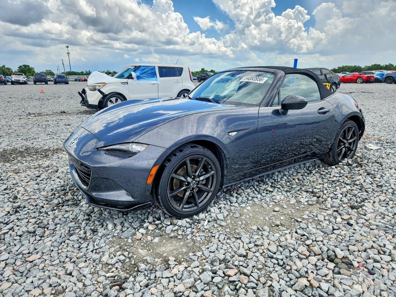 Salvage Mazda Mx5 Image