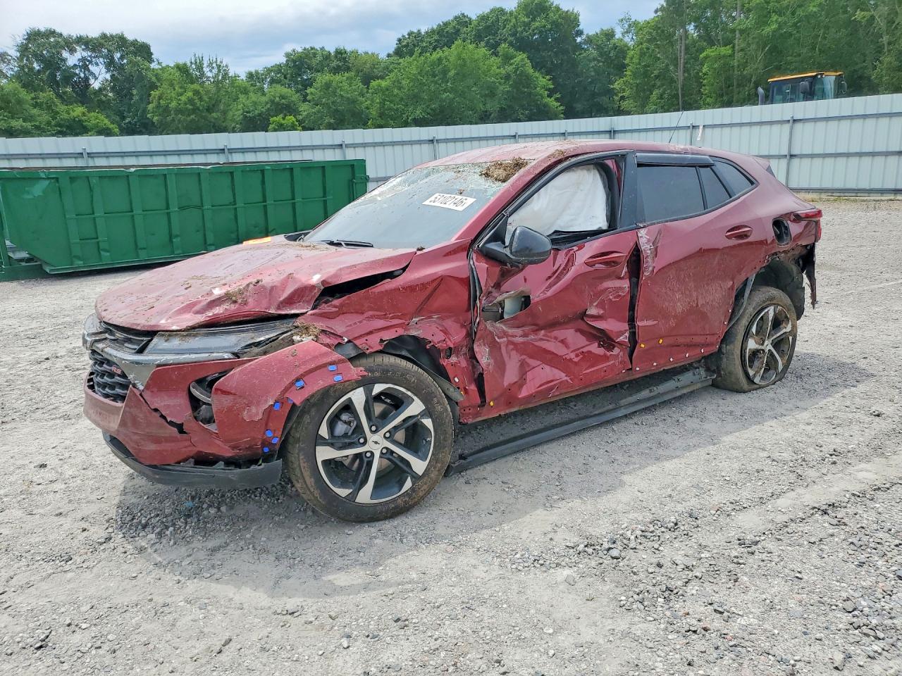 Salvage Chevrolet Trax Image
