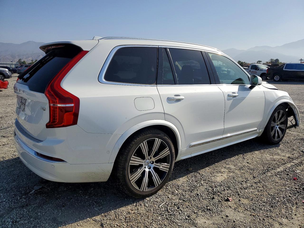 Volvo XC90 Ultra