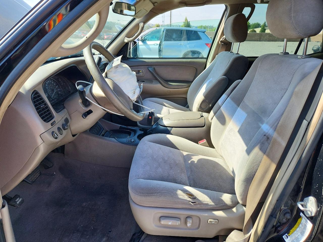 Toyota Sequoia Sr5