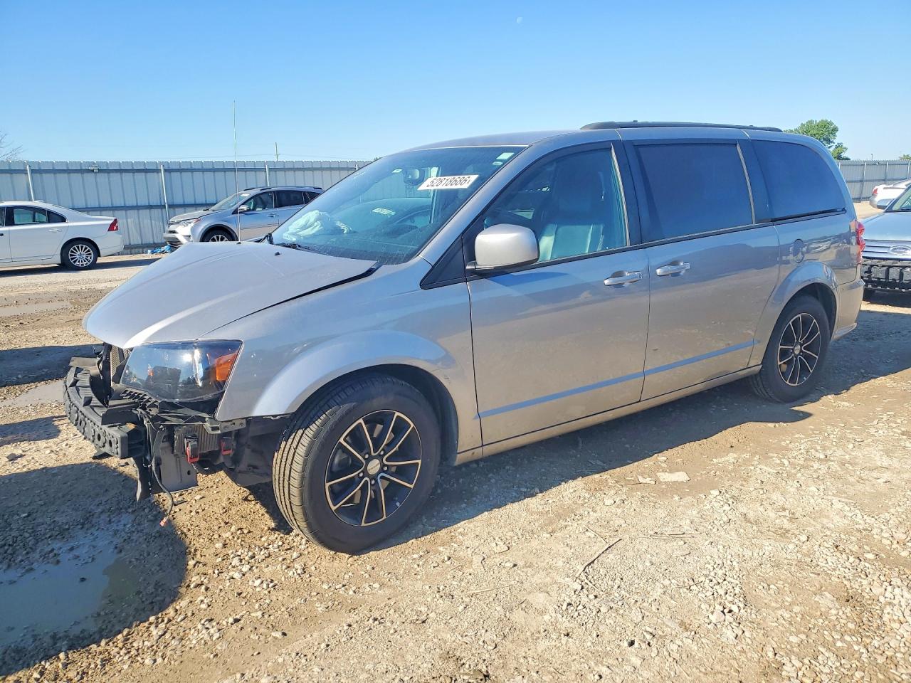 Salvage Dodge Caravan Image