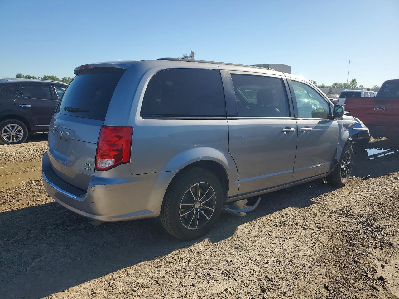 Dodge Caravan Gt