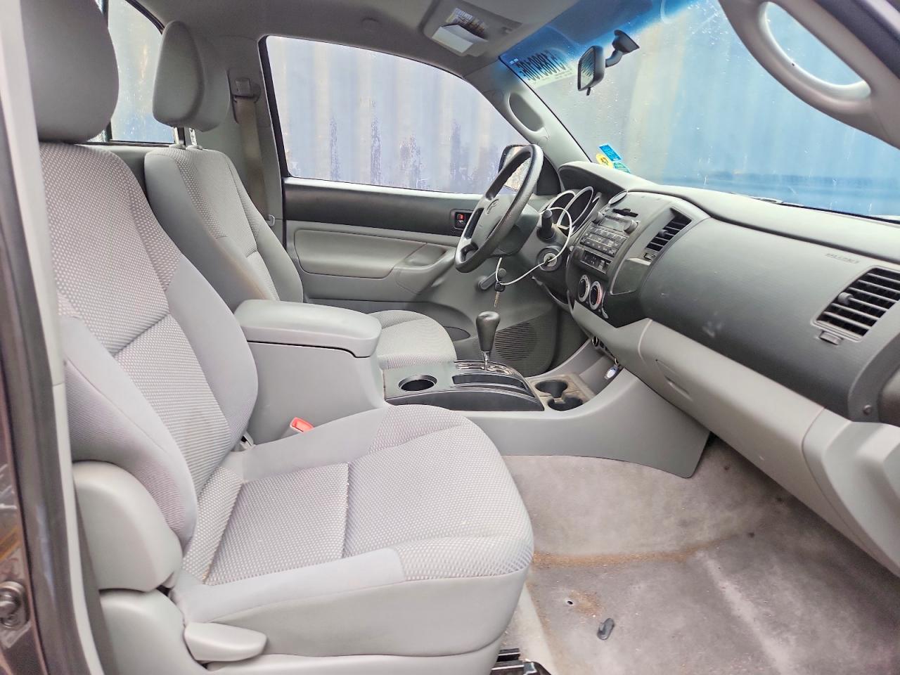 Toyota Tacoma Base