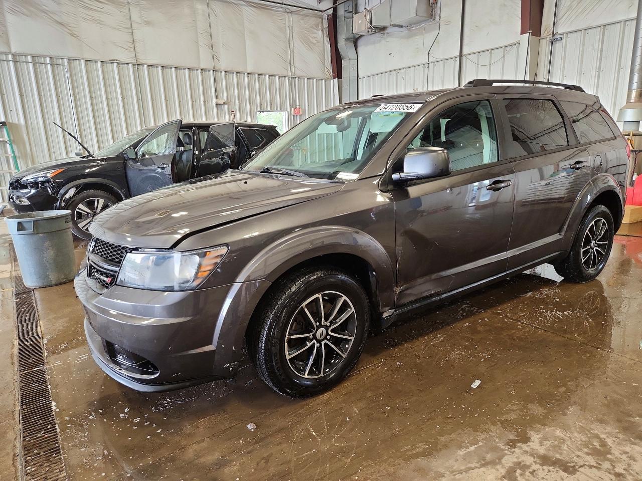 Salvage Dodge Journey Image