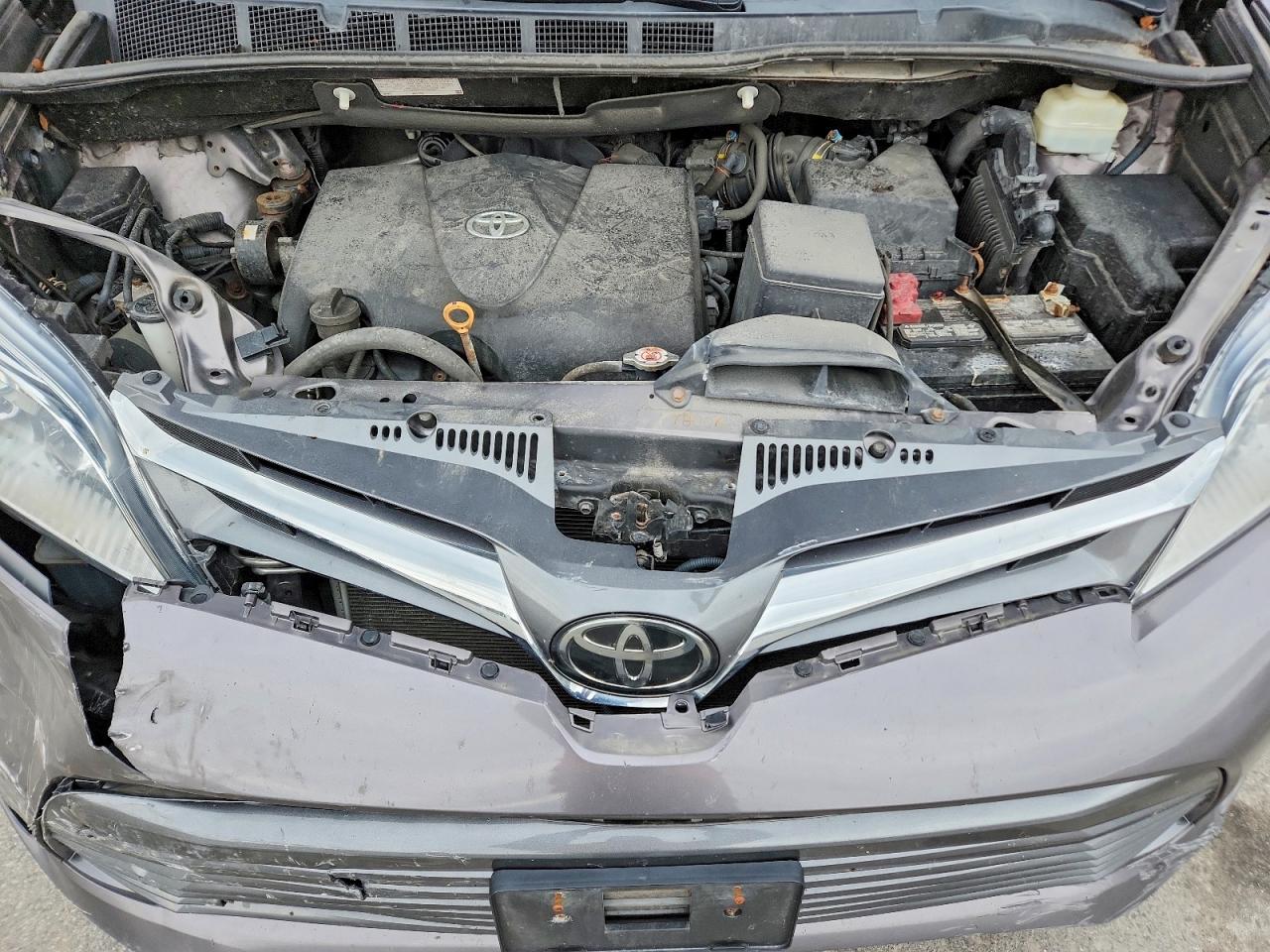 Toyota Sienna Xle 8-passenger