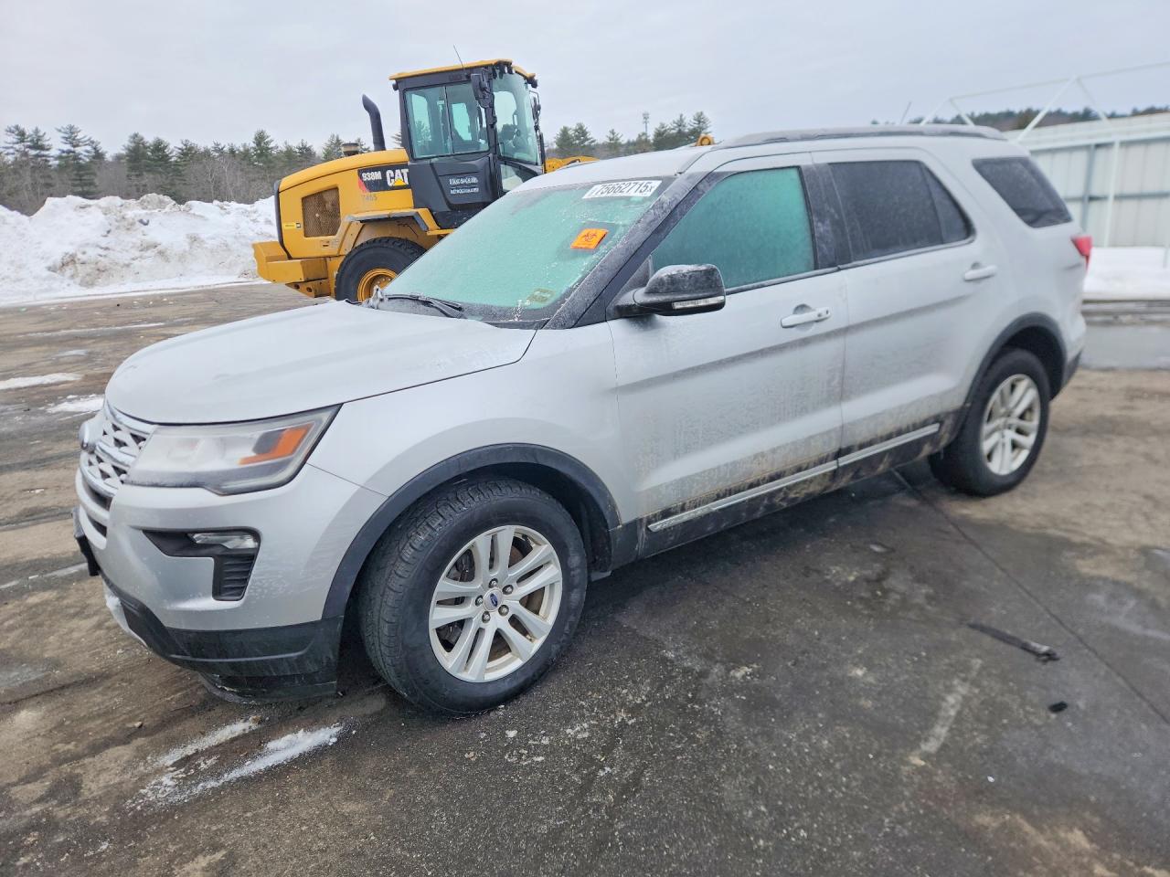 Salvage Ford Explorer Image
