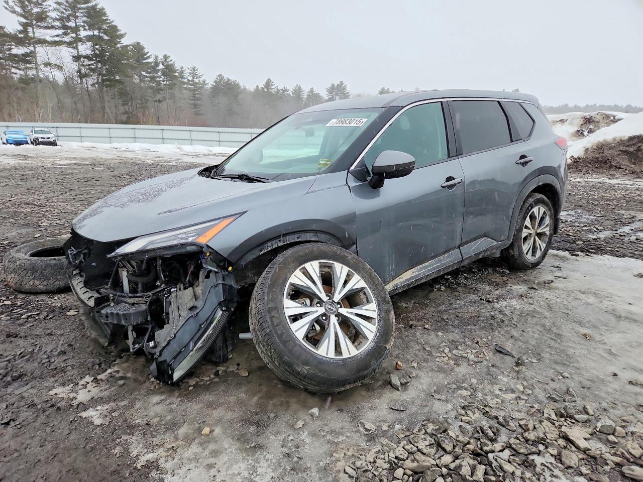 Salvage Nissan Rogue Image