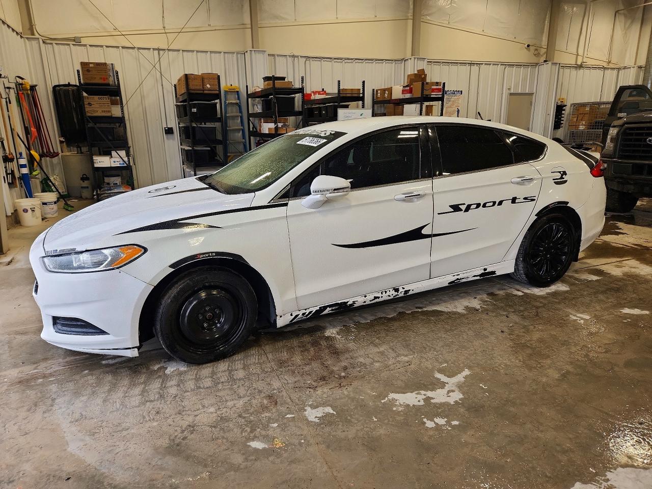 Salvage Ford Fusion Image