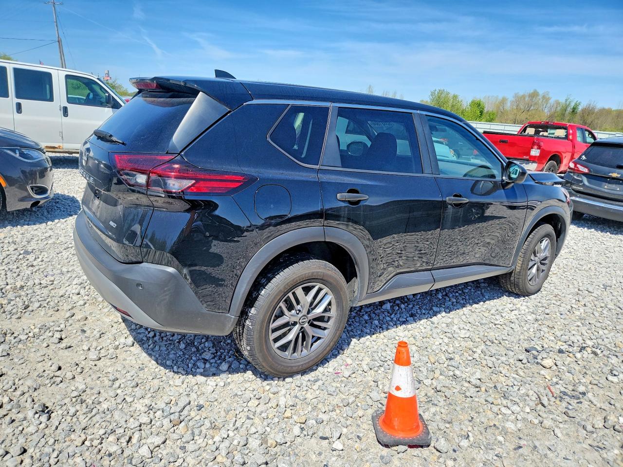 Nissan Rogue S