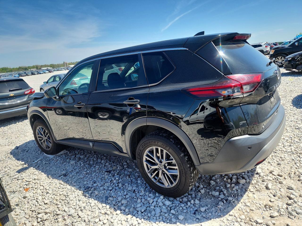 Nissan Rogue S