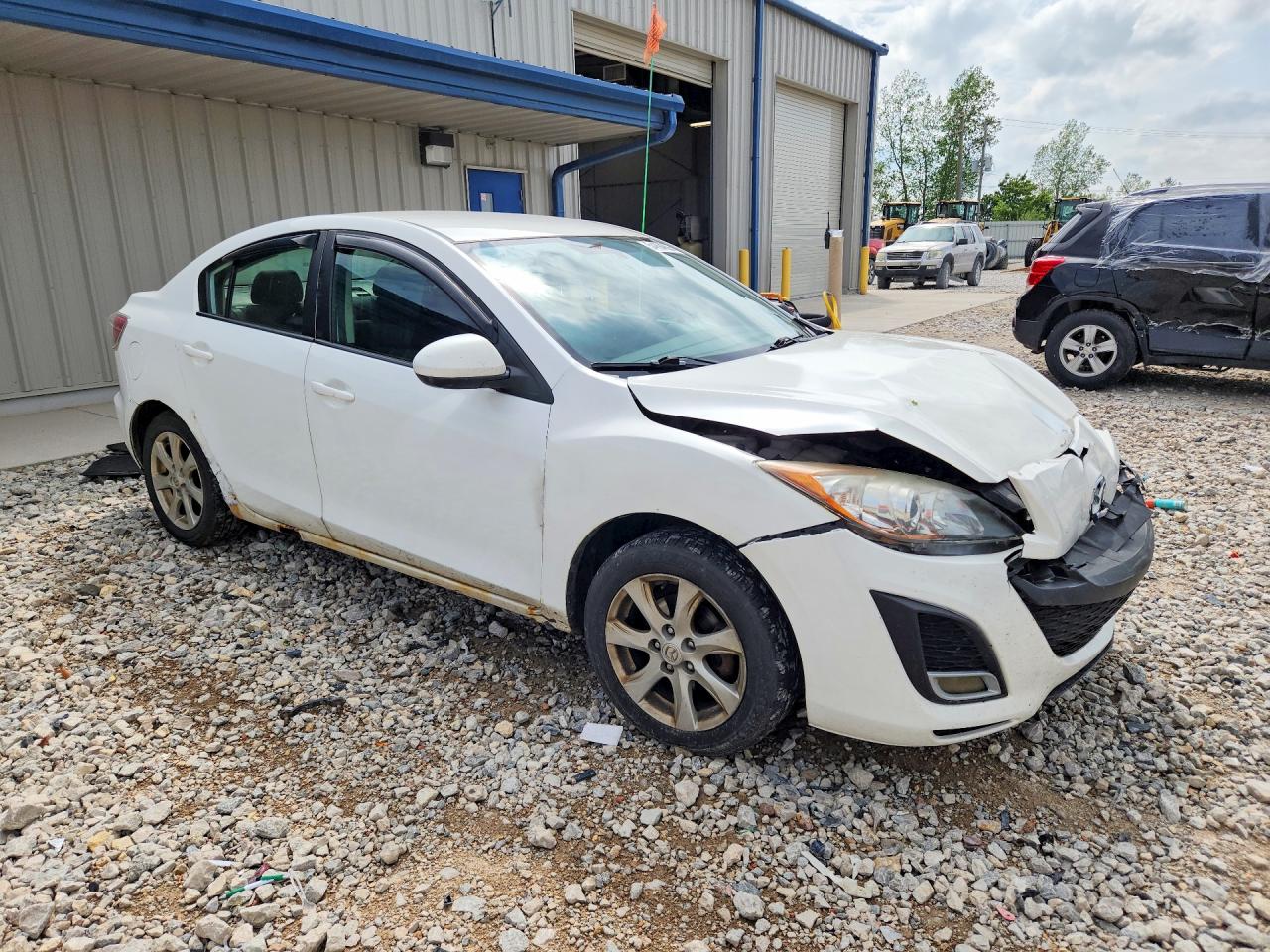 Mazda 3 I