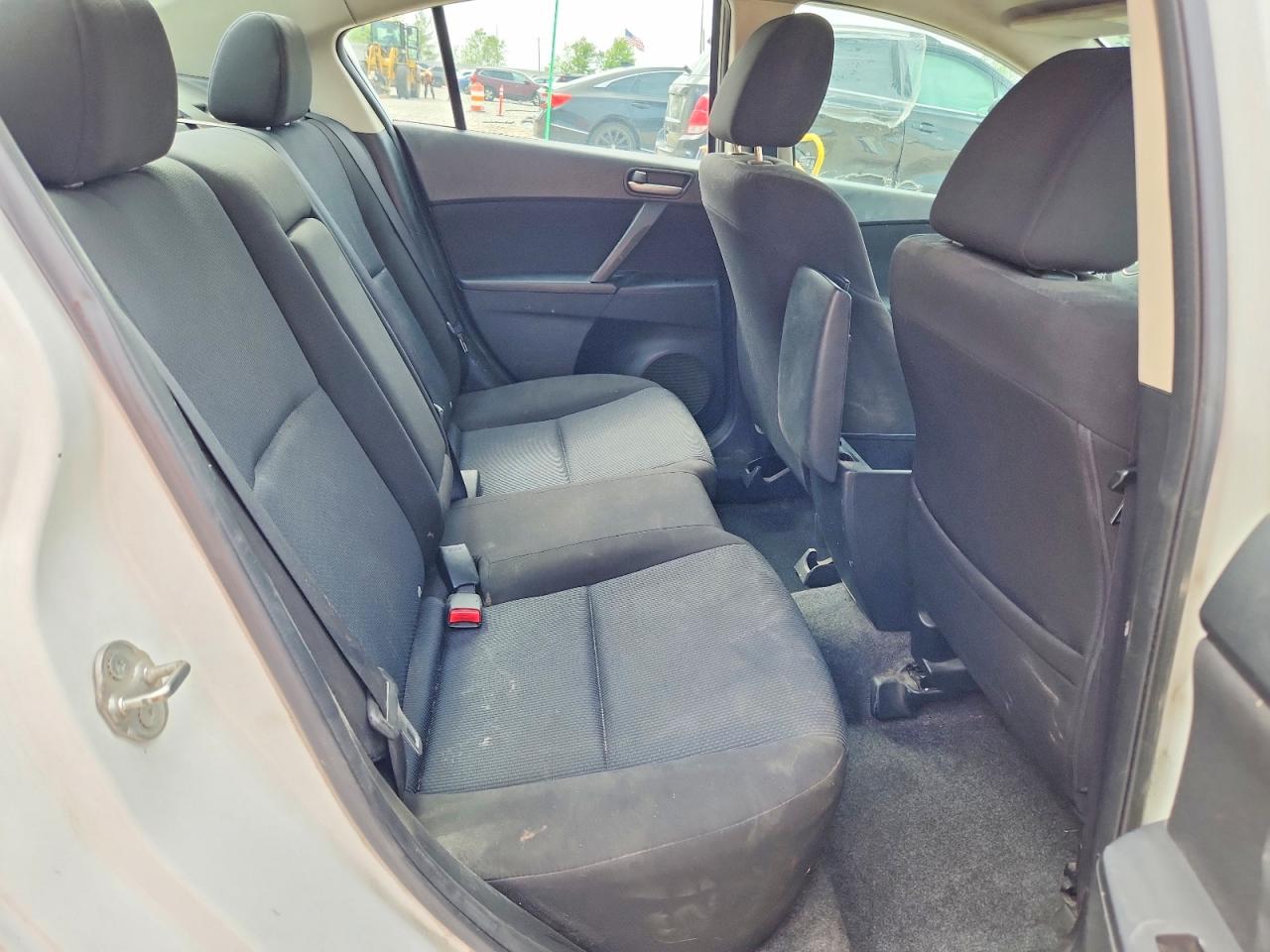 Mazda 3 I