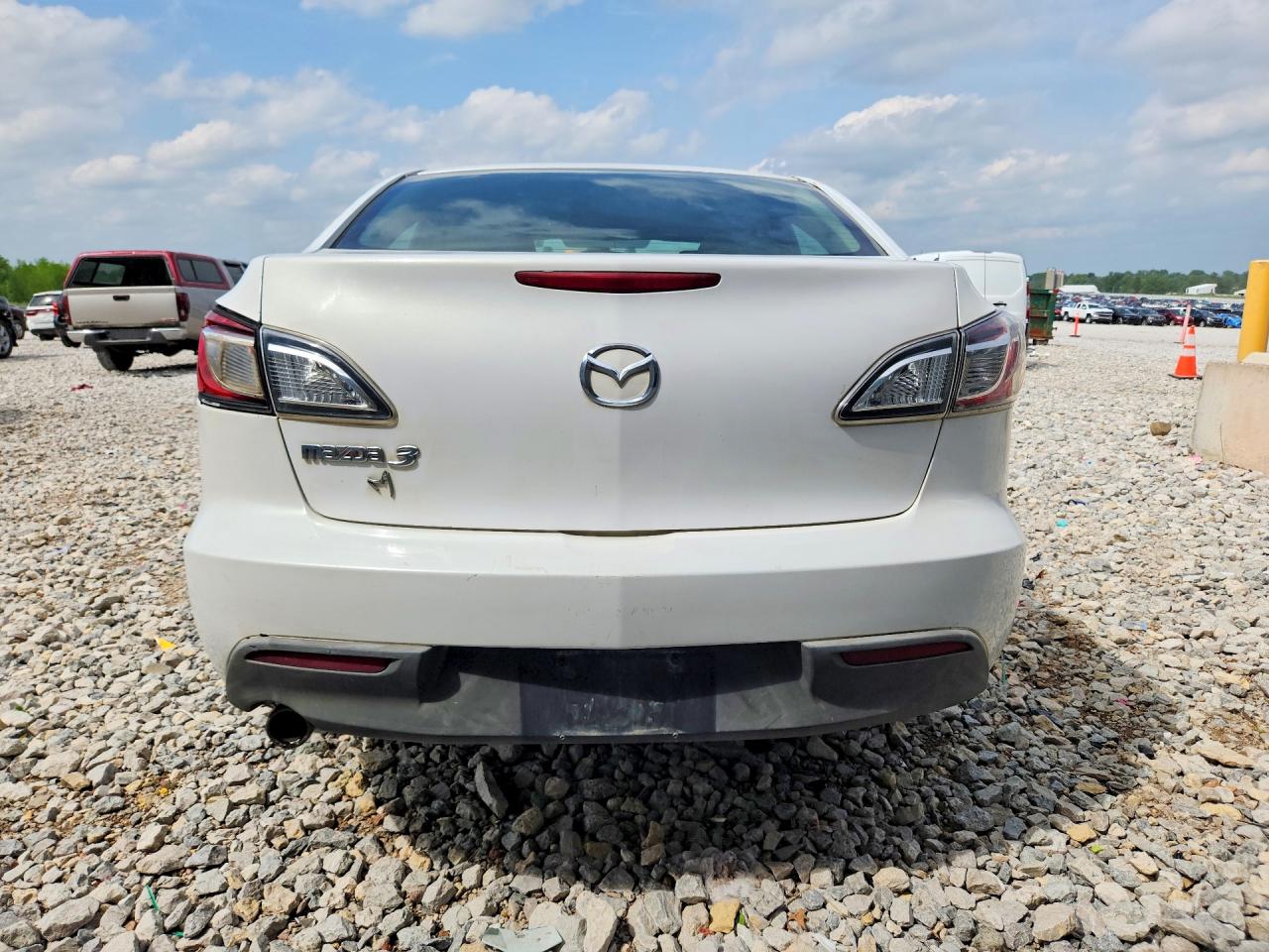 Mazda 3 I