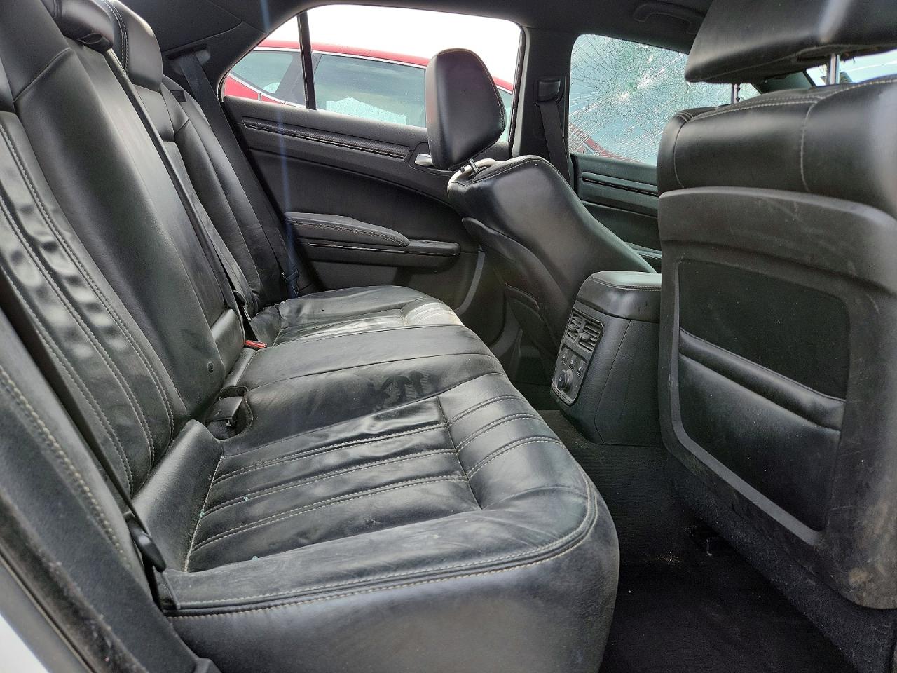 Chrysler 300 S