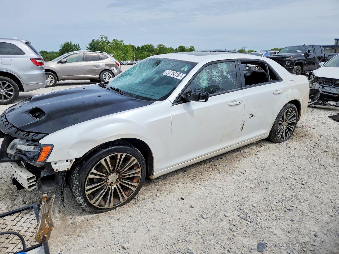 Salvage Chrysler 300 Image