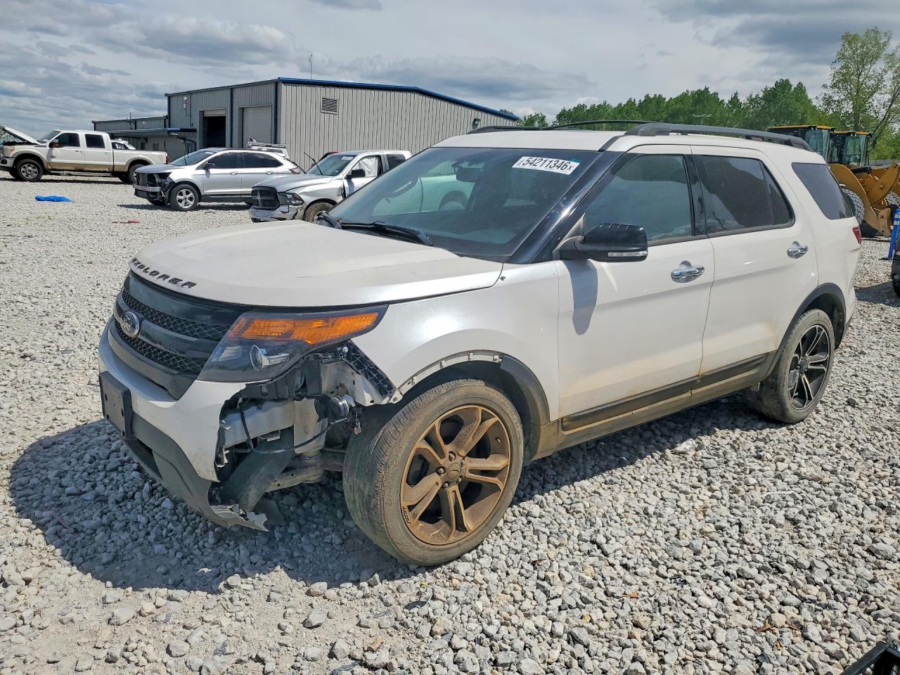Salvage Ford Explorer Image