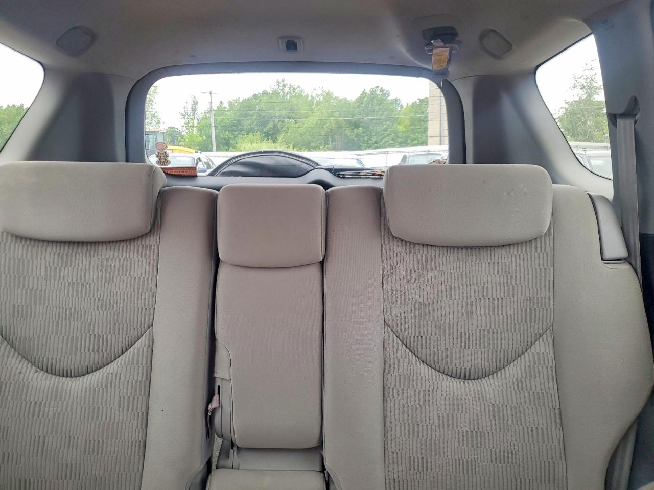 Toyota RAV4 Base