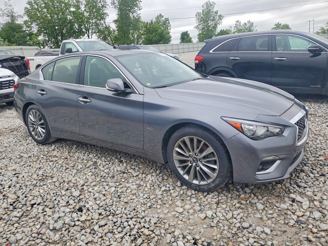 INFINITI Q50 3.0t L 3.0t Luxe