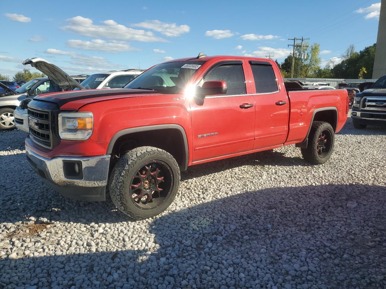 Salvage GMC Sierra Image