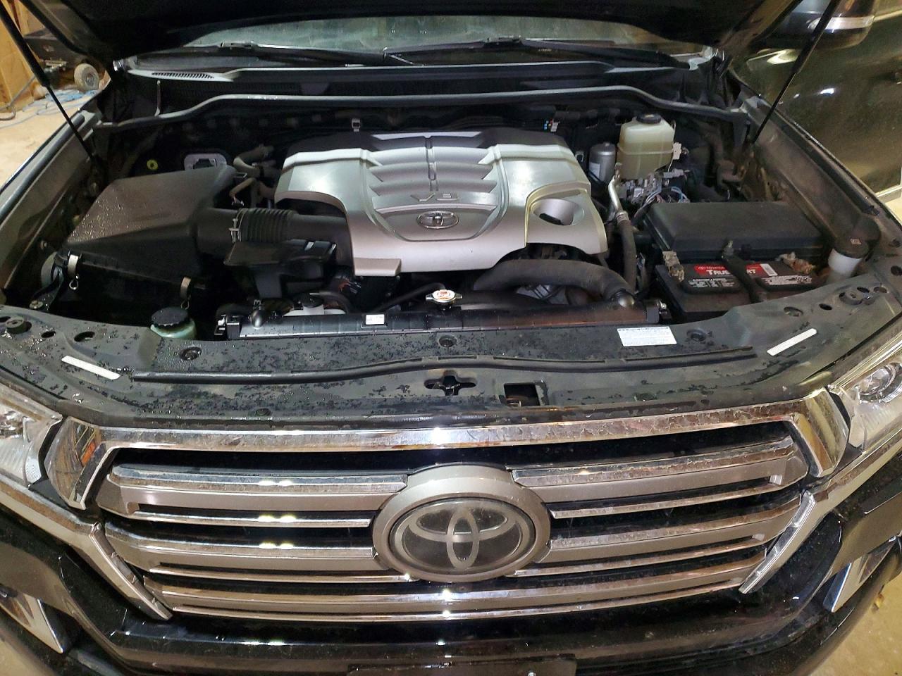 Toyota Land Cruis Base