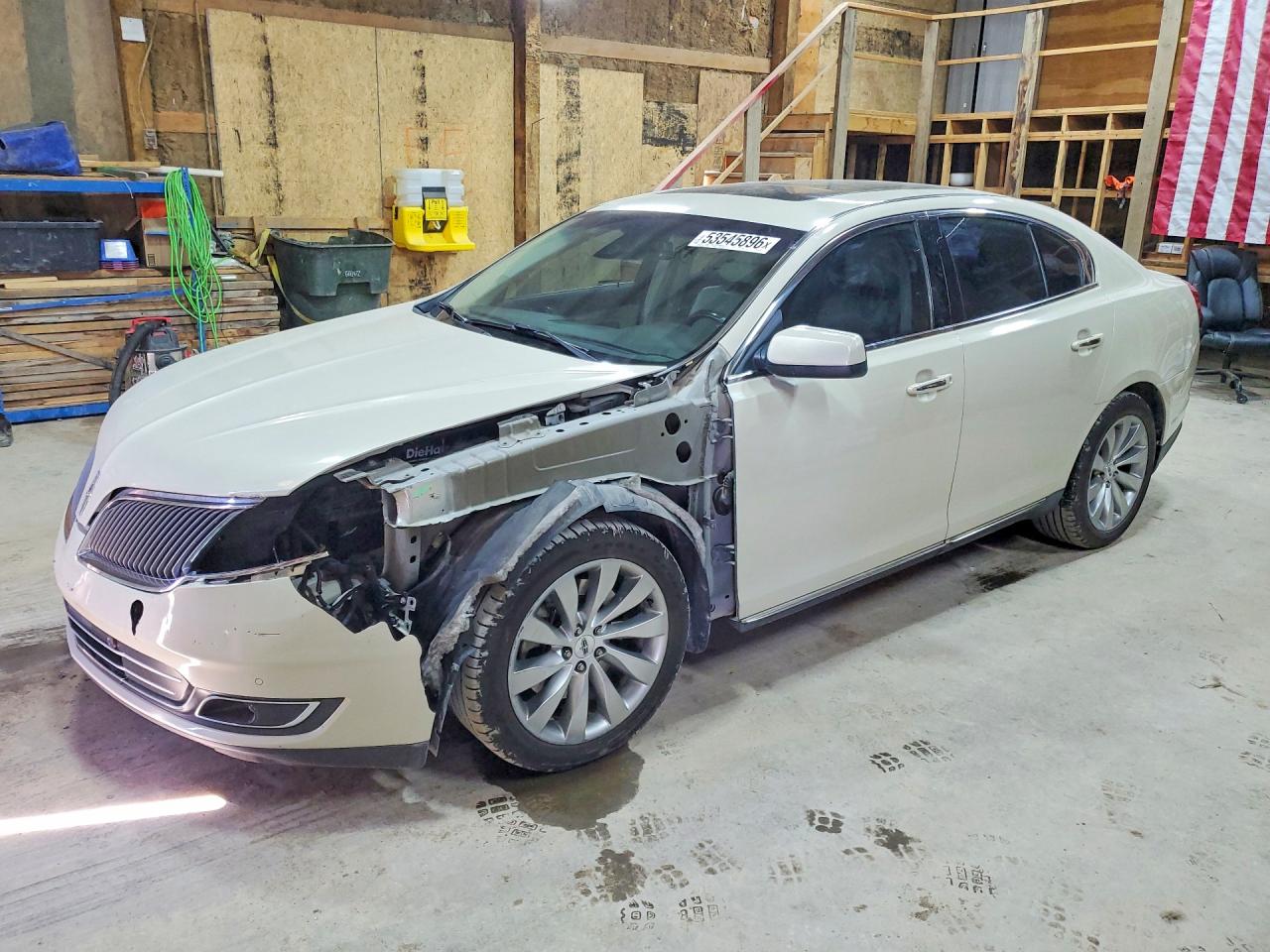 Salvage Lincoln MKS Image