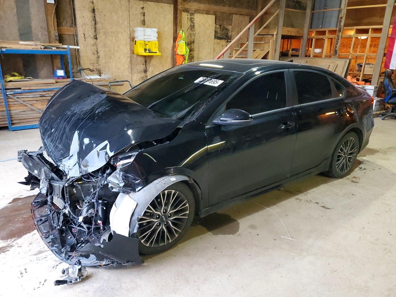 Salvage Kia Forte Image