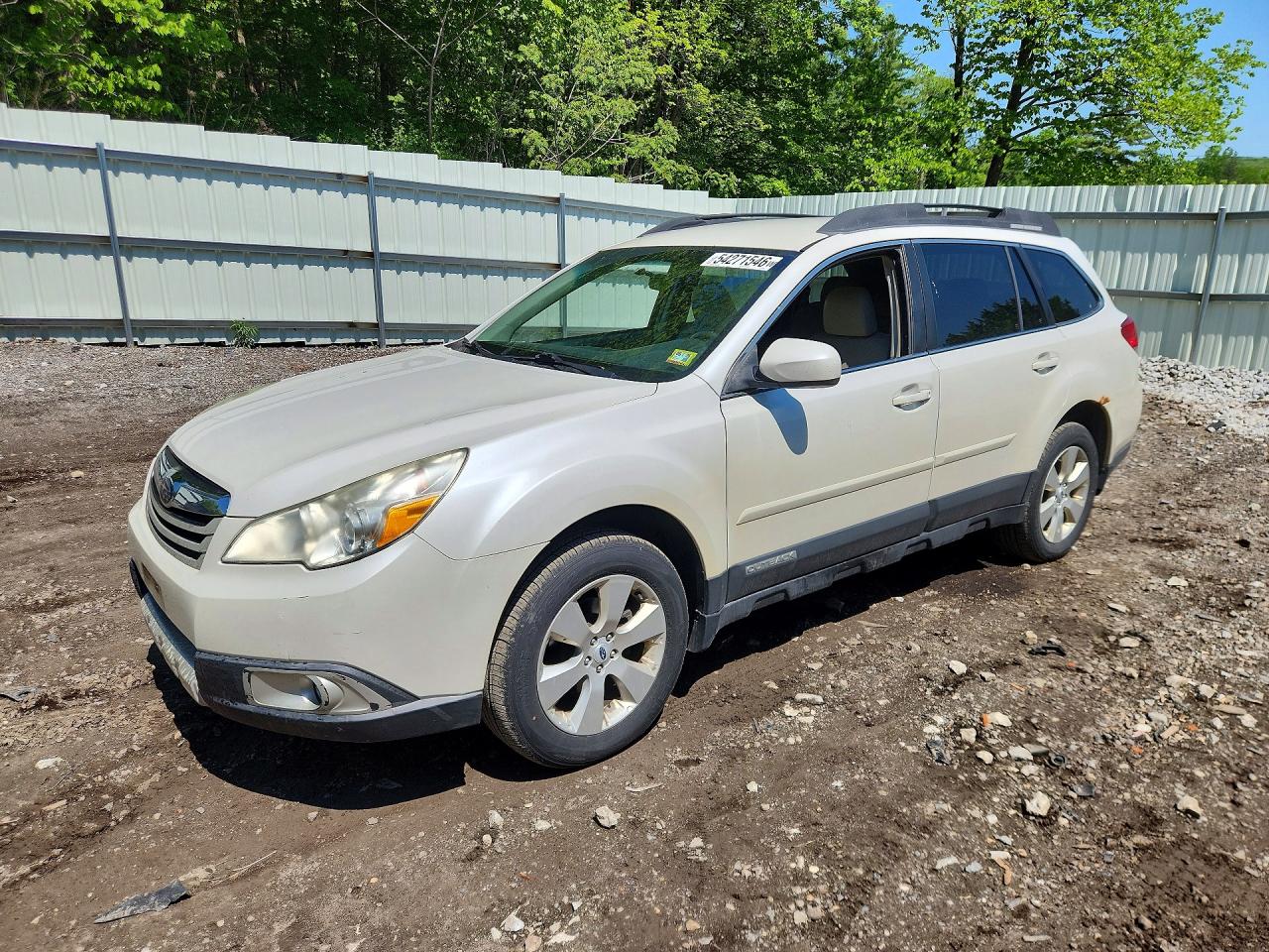 Salvage Subaru Outback Image