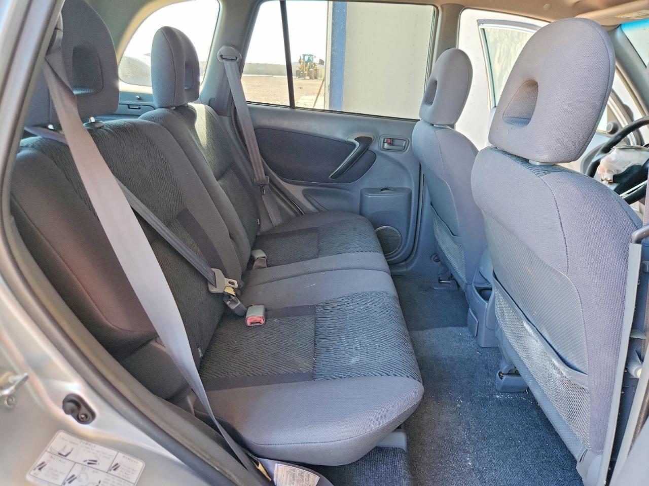 Toyota RAV4 Base