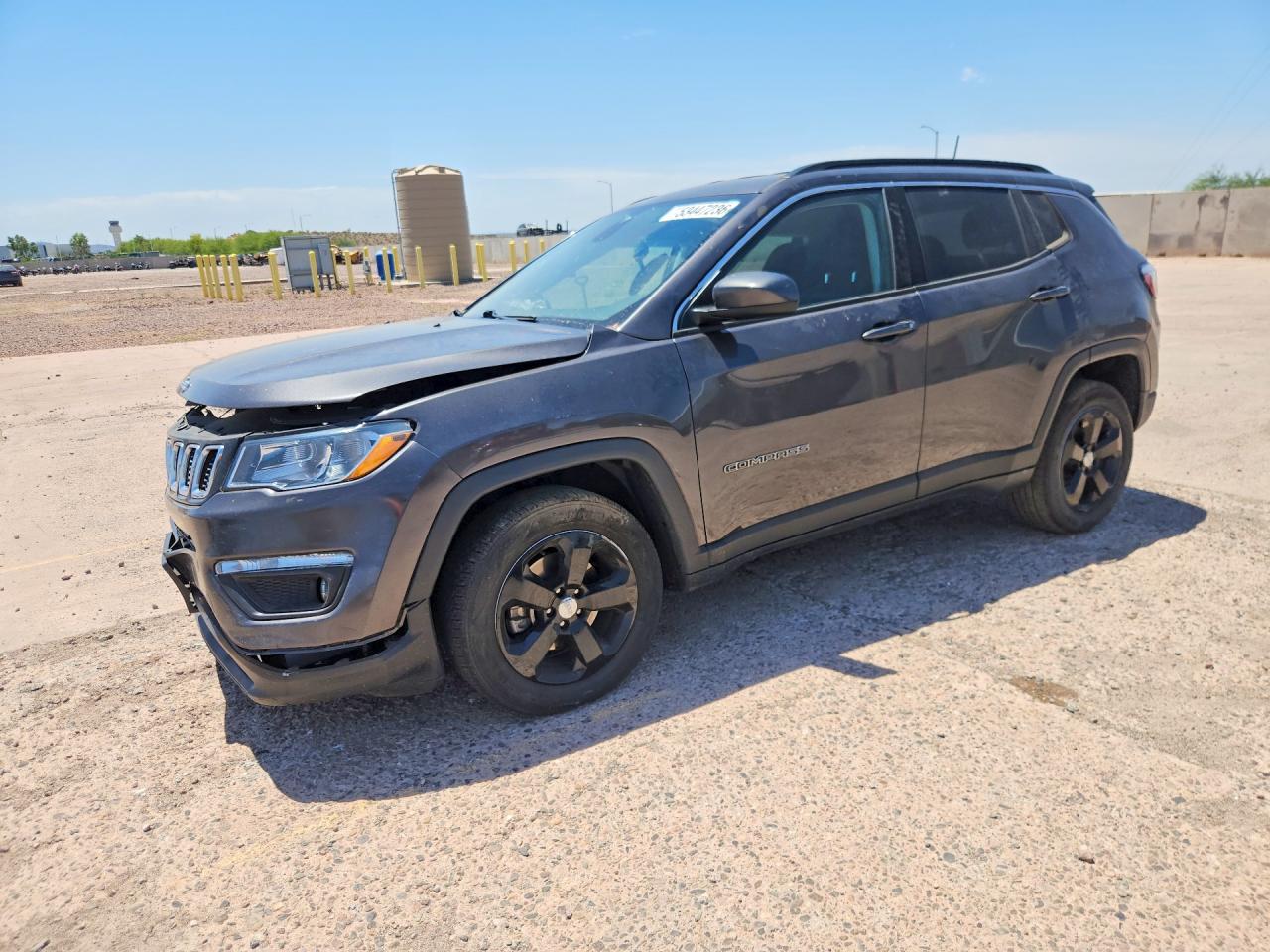 Salvage Jeep Compass Image