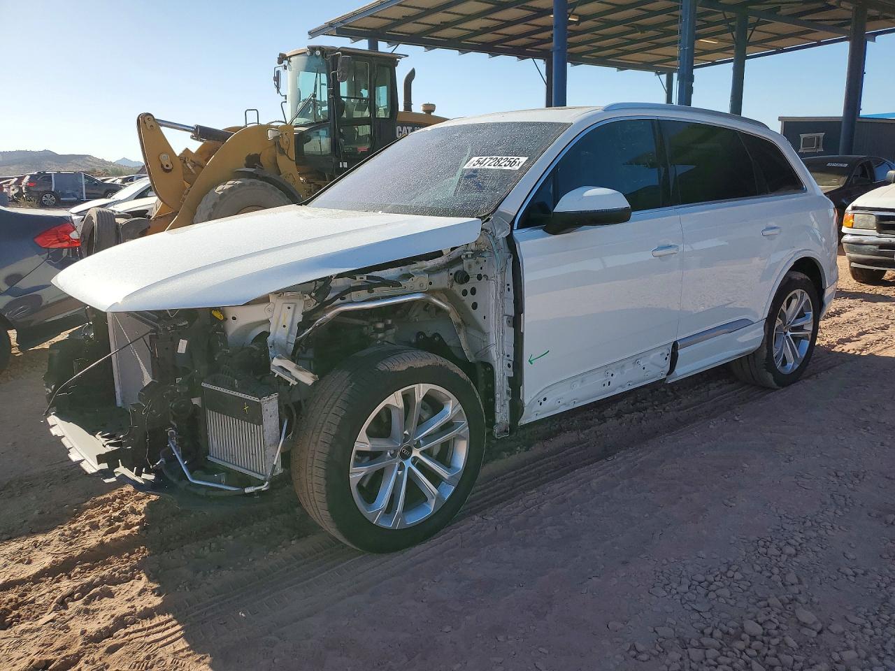 Salvage Audi Q7 Image