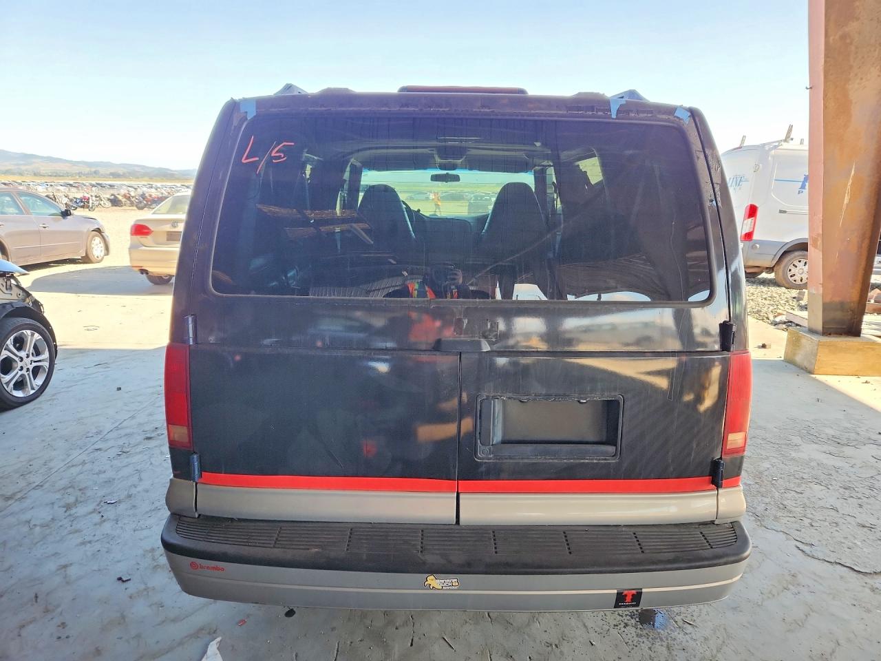 GMC Safari Xt