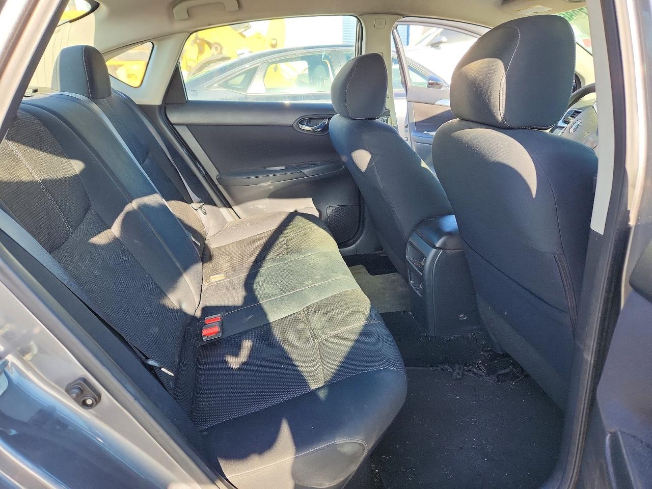 Nissan Sentra S
