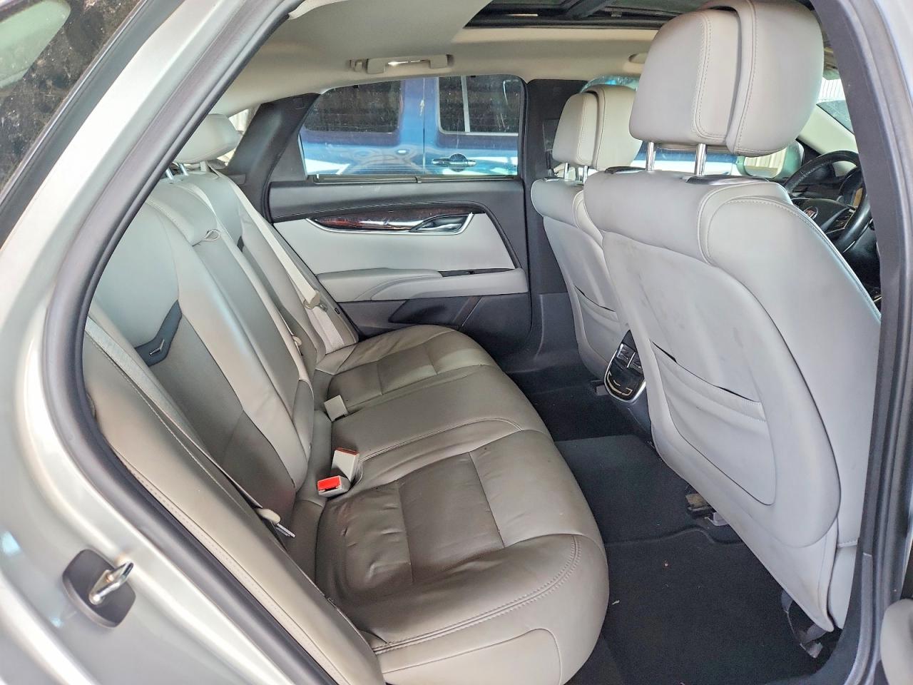 Cadillac XTS Premium Collection