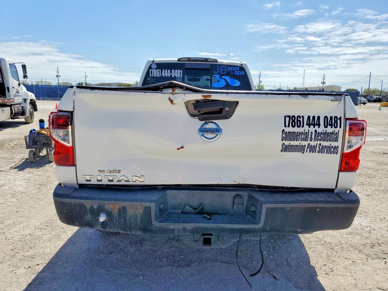 Nissan Titan S