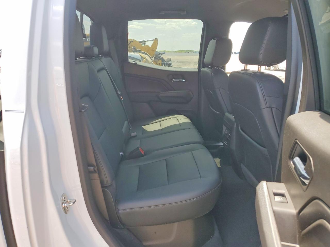 GMC Canyon Elevation