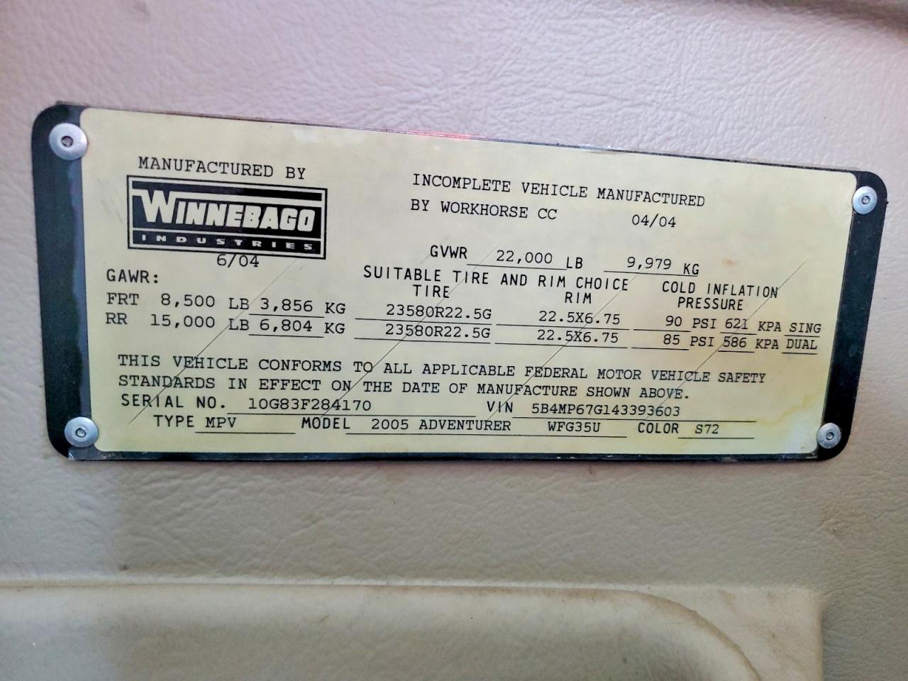 Winnebago Adventurer C