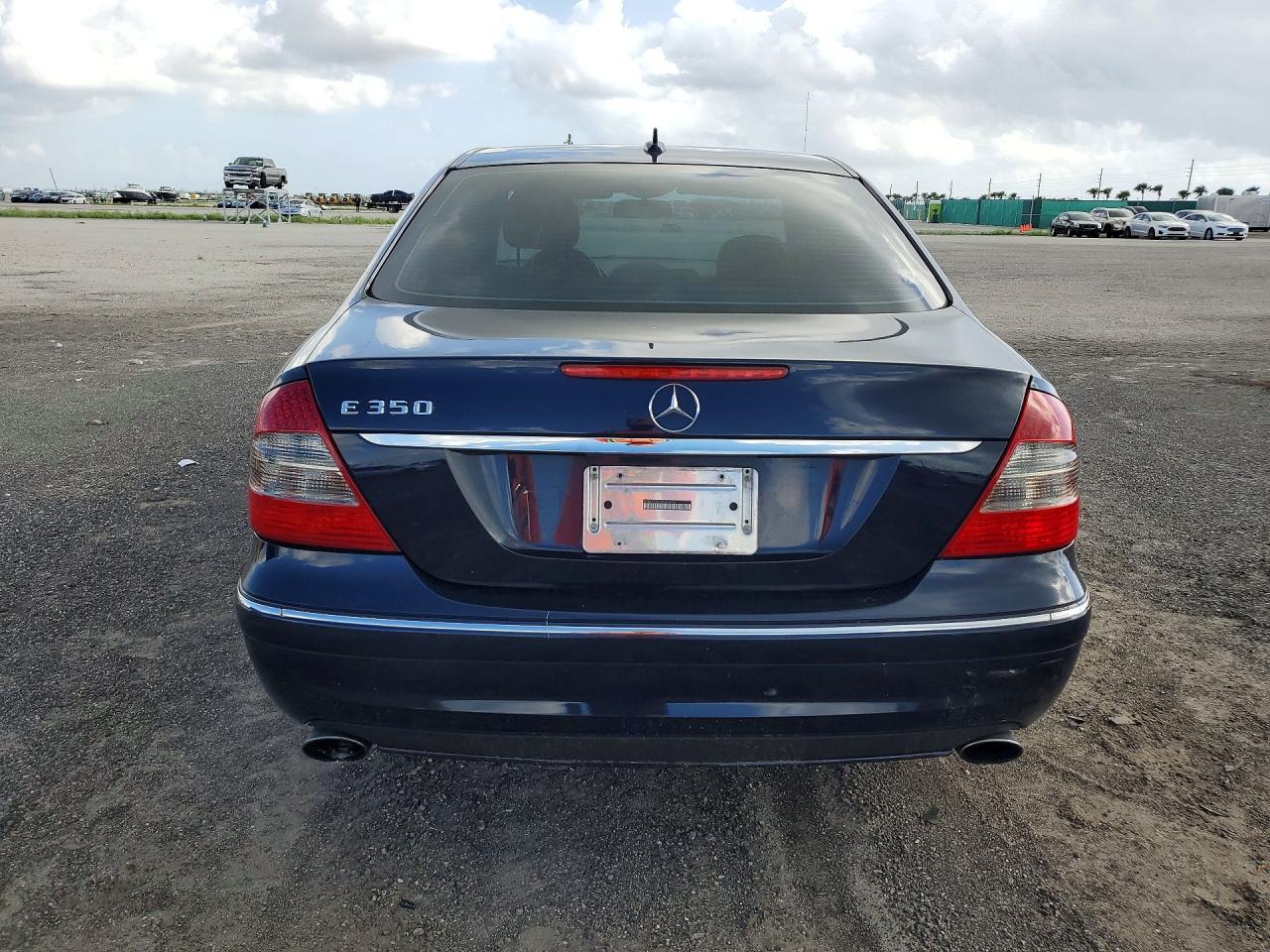 Mercedes-Benz E-Class 350