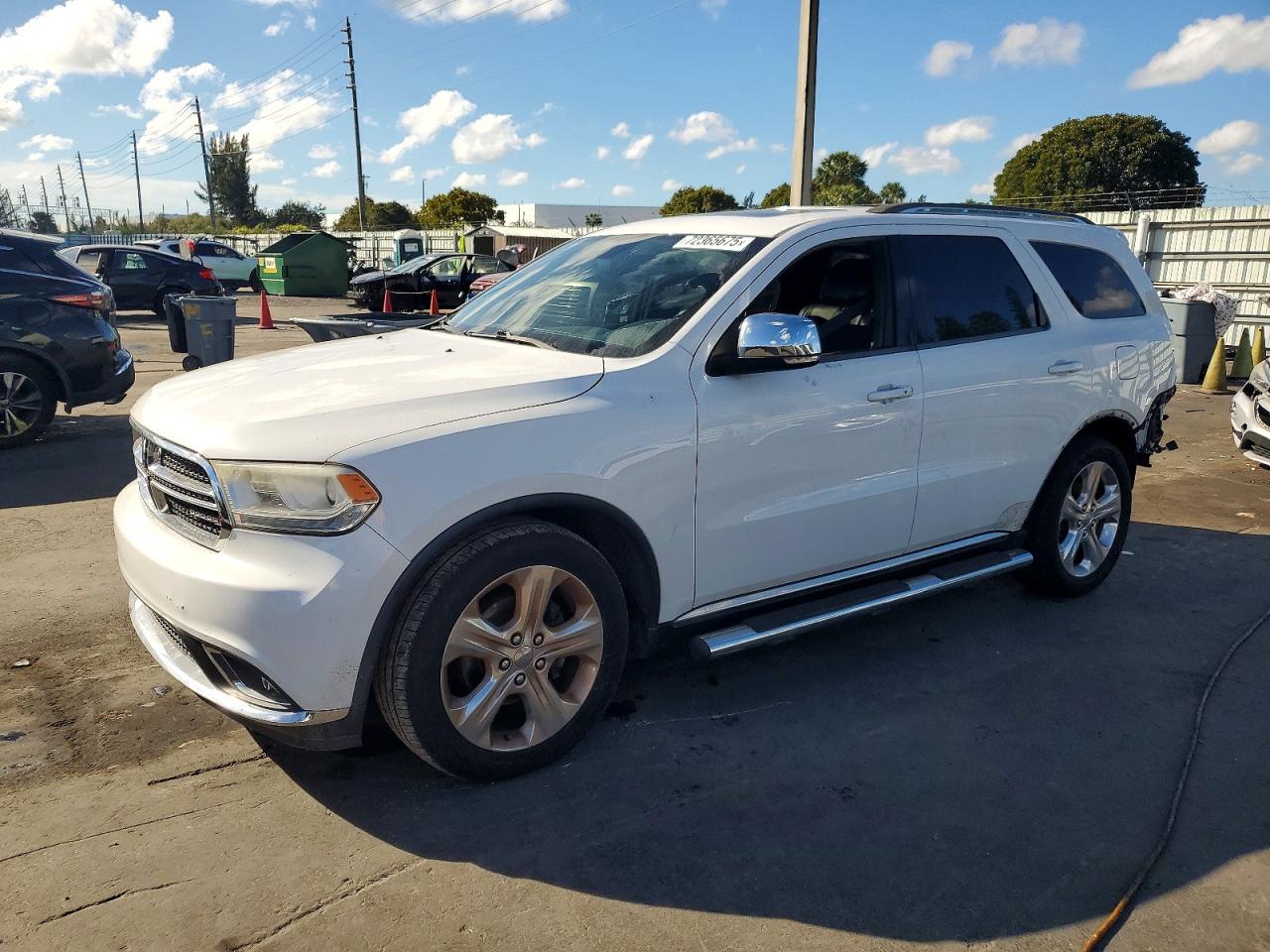 Salvage Dodge Durango Image
