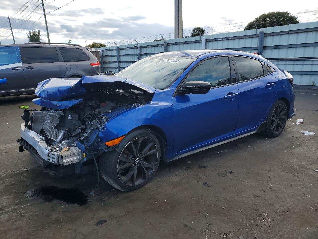 Salvage Honda Civic Image