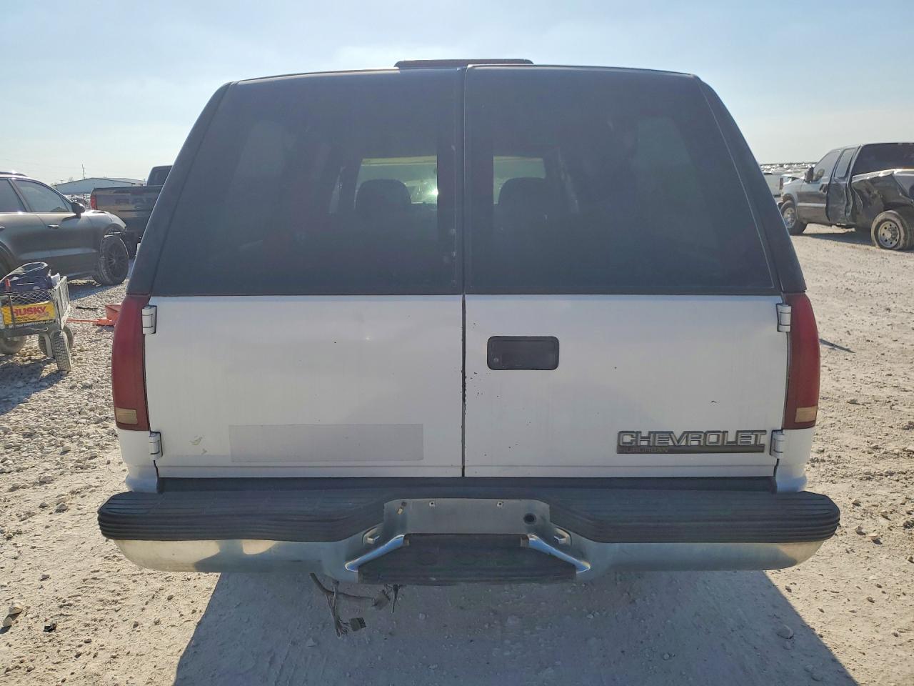 Chevrolet Suburban C2500