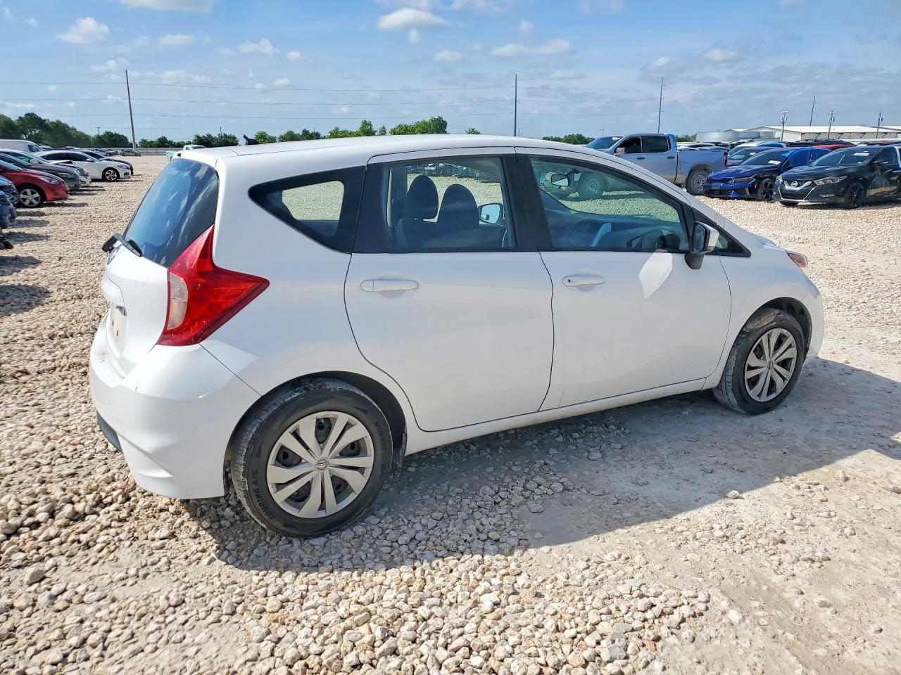 Nissan Versa S Plus
