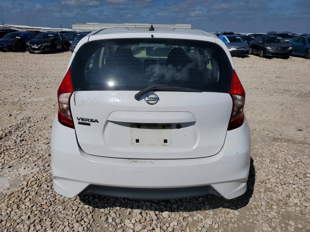 Nissan Versa S Plus