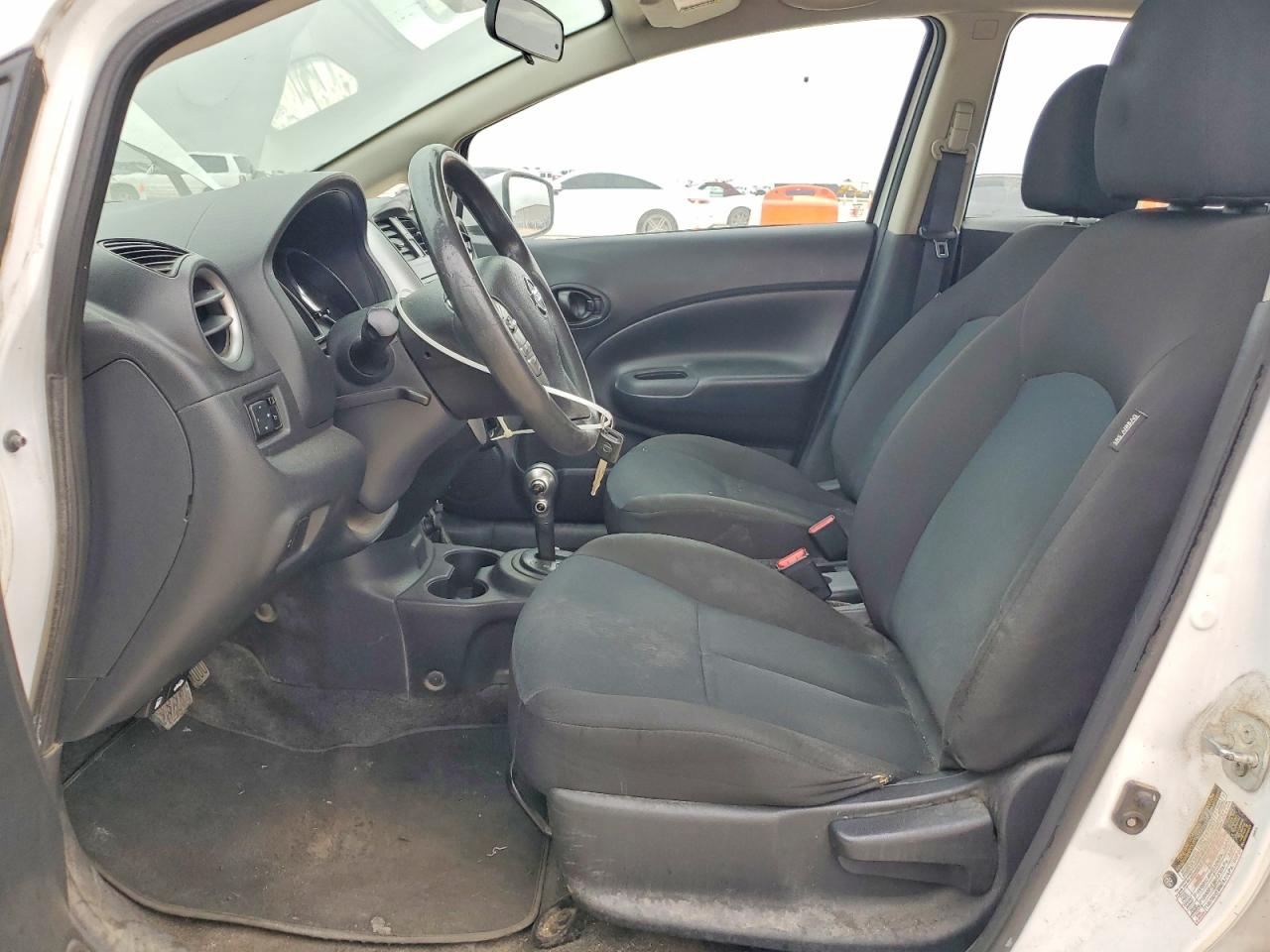 Nissan Versa S Plus