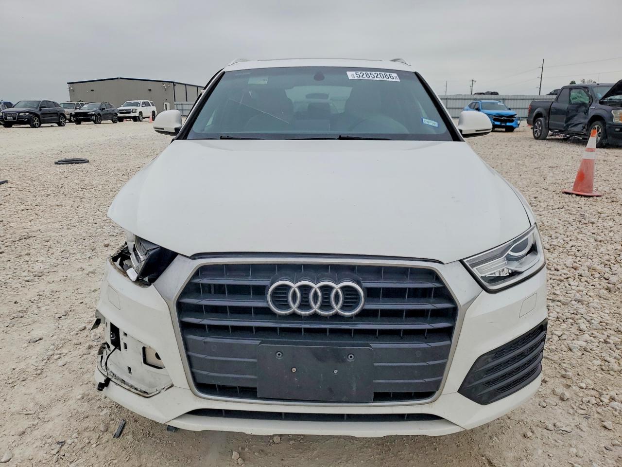 Audi Q3 Premium