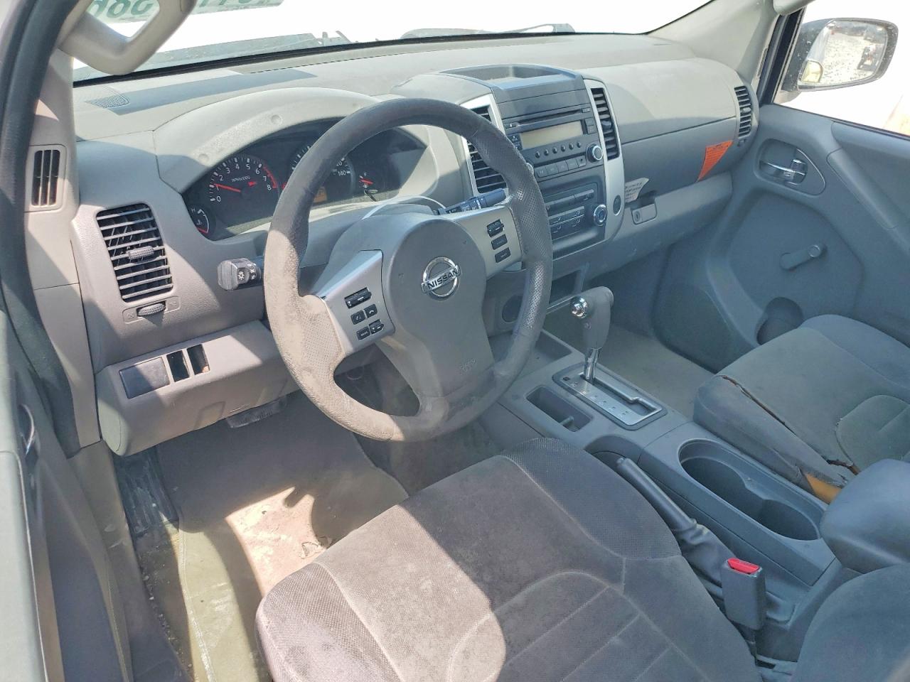 Nissan Frontier S